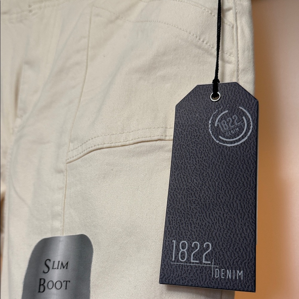 1822 Denim Cream Flared Jeans - Picture 4 of 9